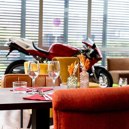 Hotel Les Genets Байон Екстериор снимка