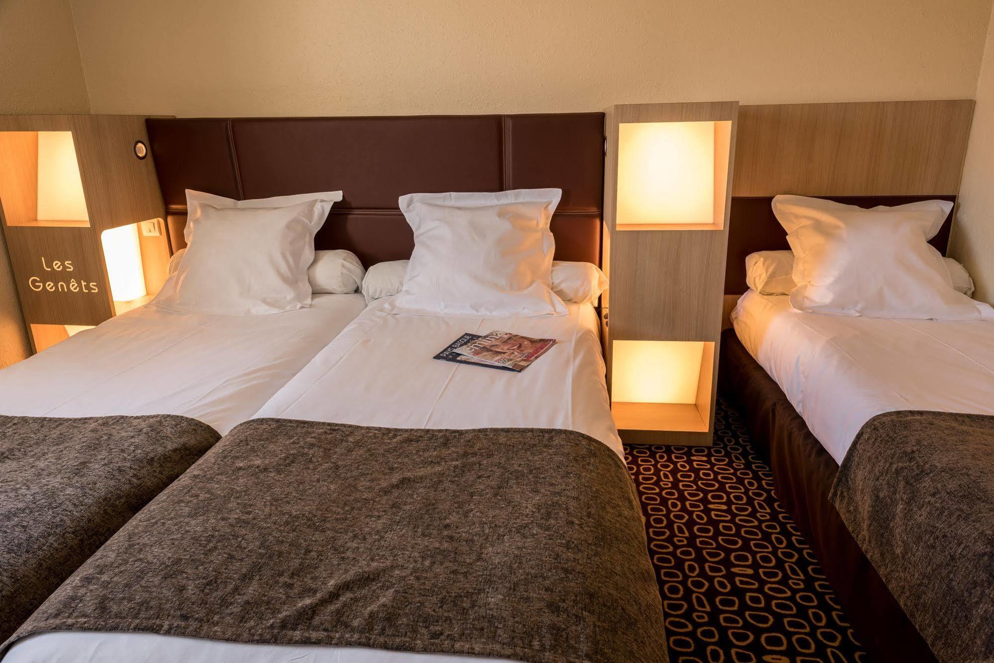 Hotel Les Genets Байон Екстериор снимка